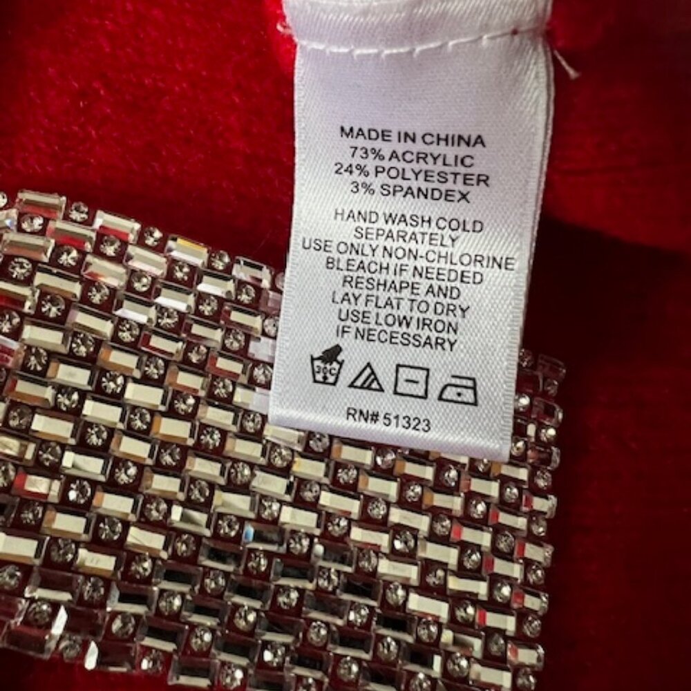 CeCe Rhinestone Bow Detail Cozy Red Sweater Woman's Size Large - Picture 13 of 13